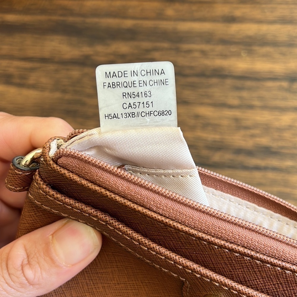Calvin Klein wristlet - Picture 6 of 7